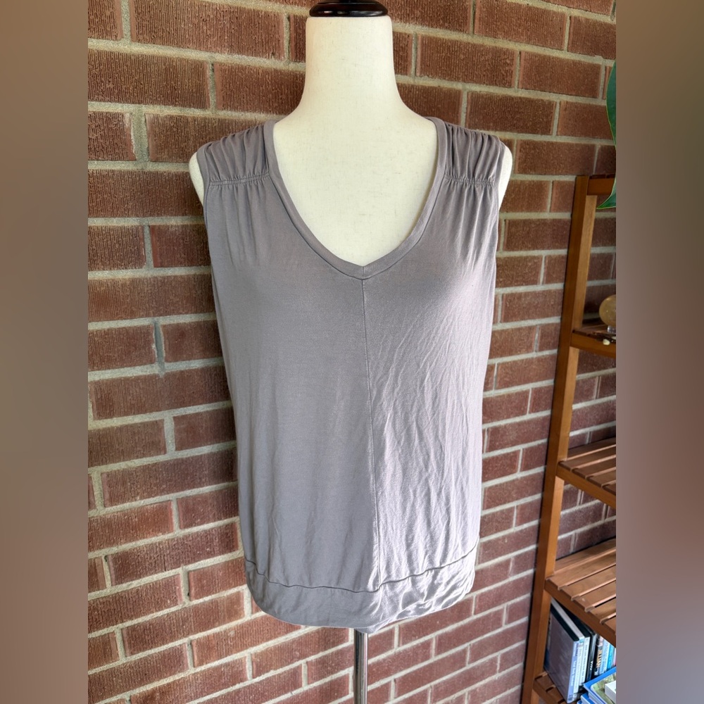 Kavu sleeveless modal top size Large